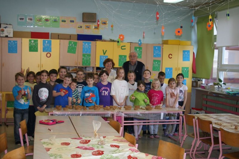 Kajina babica na obisku