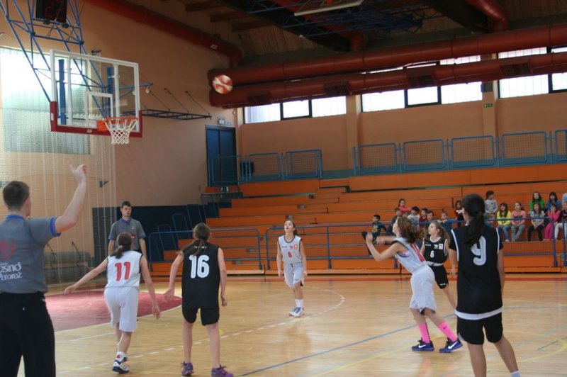 Košarkaško dopldne na naši šoli