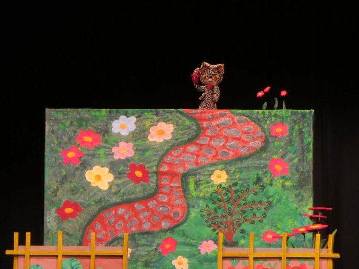 Lutkovna skupina Navihanci na območnem srečanju