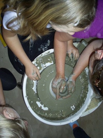 Lončarska delavnica v 4.a