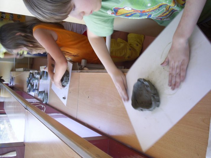 Lončarska delavnica v 4.a