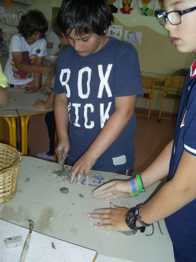 Lončarska delavnica v 4.a