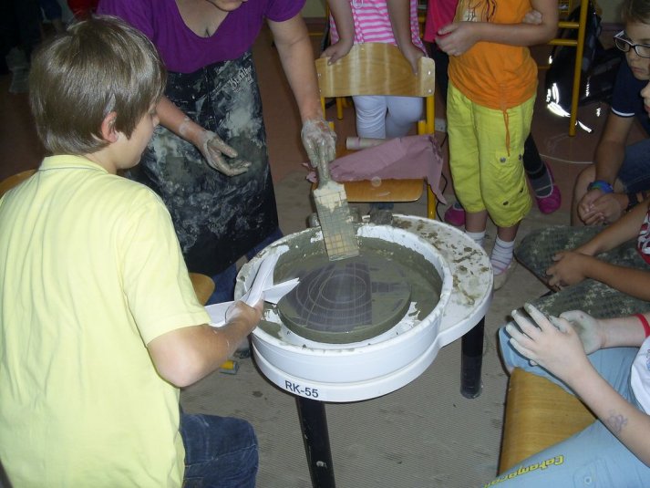 Lončarska delavnica v 4.a