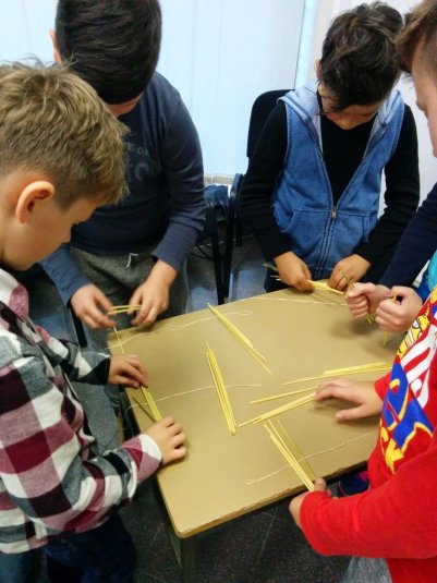 Izdelovali smo okraske iz ličja in slame