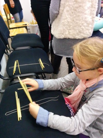 Izdelovali smo okraske iz ličja in slame