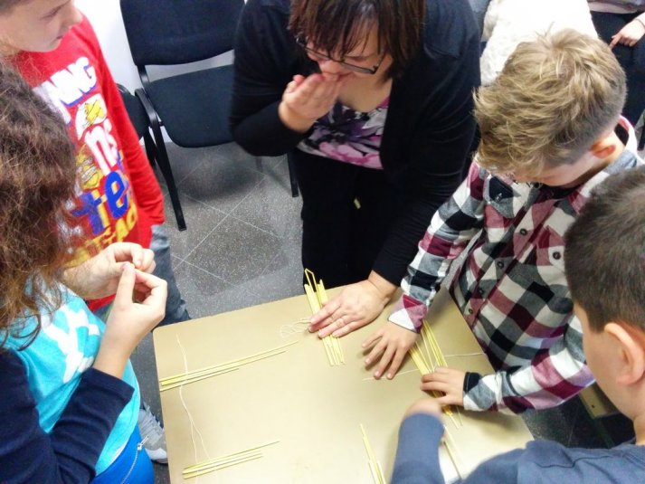 Izdelovali smo okraske iz ličja in slame