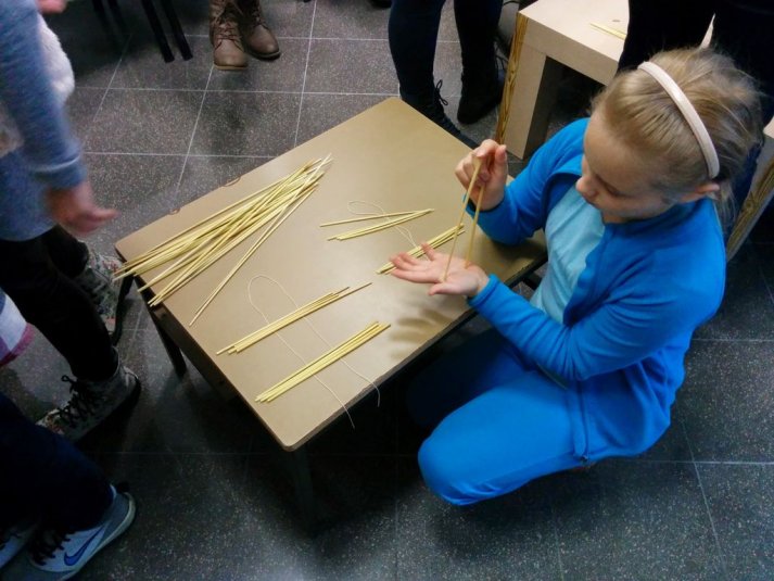 Izdelovali smo okraske iz ličja in slame