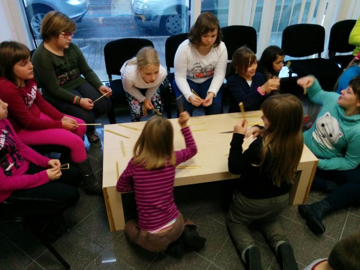 Izdelovali smo okraske iz ličja in slame