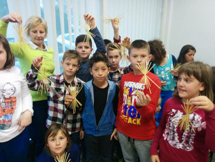 Izdelovali smo okraske iz ličja in slame