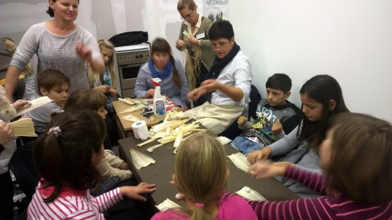 Izdelovali smo okraske iz ličja in slame