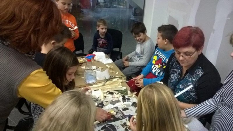 Izdelovali smo okraske iz ličja in slame