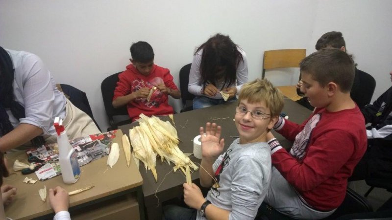 Izdelovali smo okraske iz ličja in slame