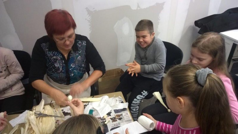 Izdelovali smo okraske iz ličja in slame