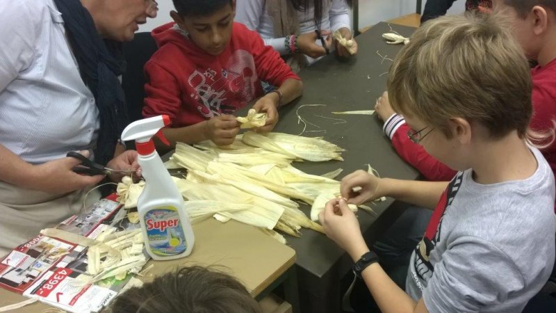 Izdelovali smo okraske iz ličja in slame