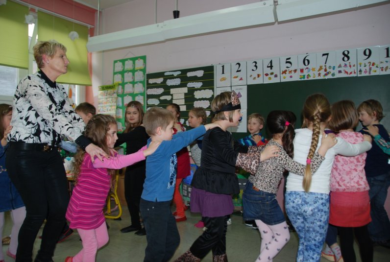 Materinski dan v 1.b