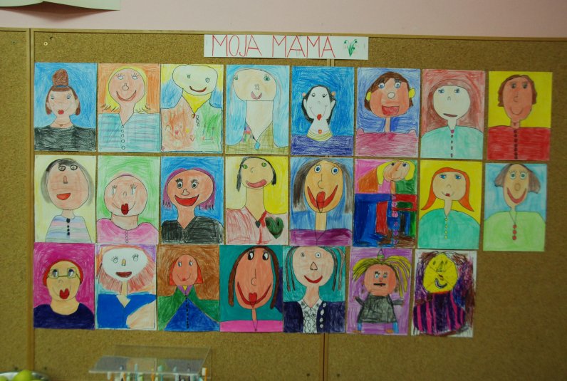 Materinski dan v 1.b