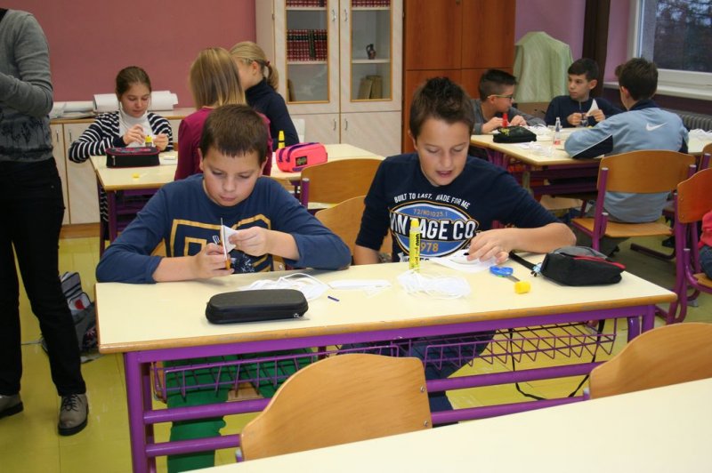 Novoletna okrasitev šole