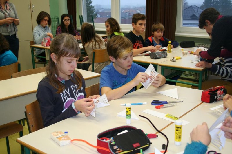 Novoletna okrasitev šole