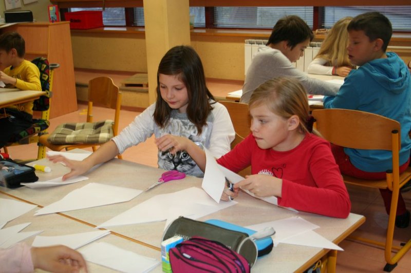 Novoletna okrasitev šole