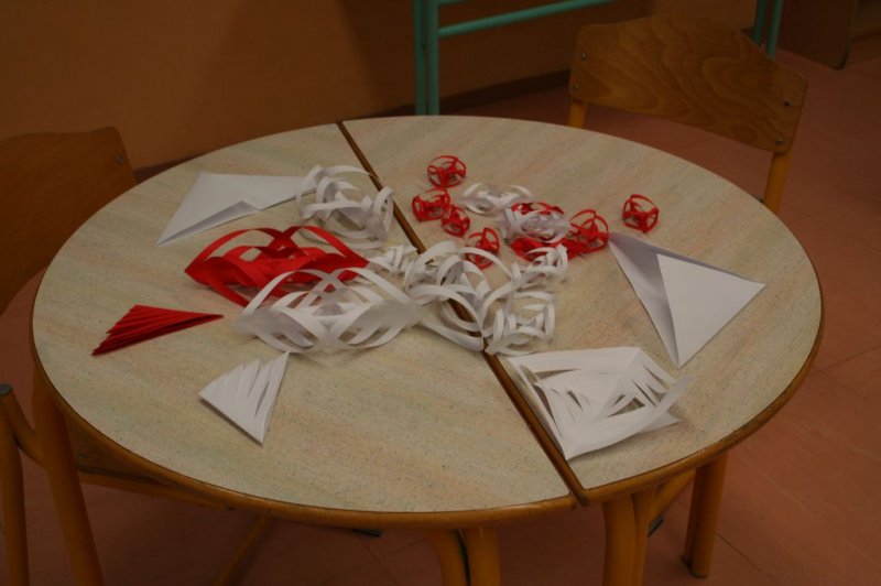 Novoletna okrasitev šole