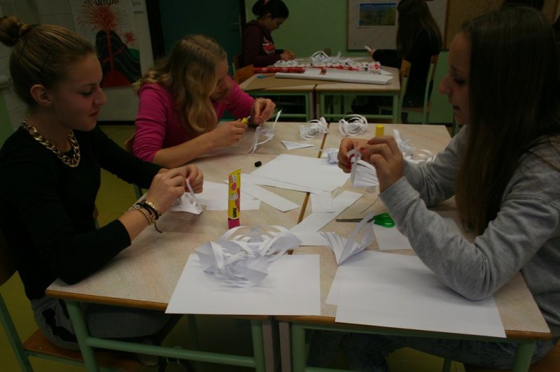 Novoletna okrasitev šole