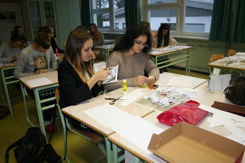 Novoletna okrasitev šole