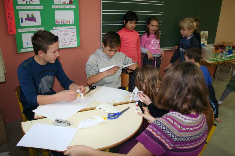 Novoletna okrasitev šole