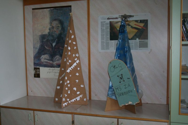 Novoletna okrasitev šole