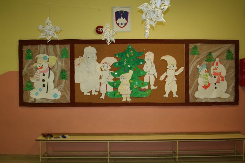 Novoletna okrasitev šole