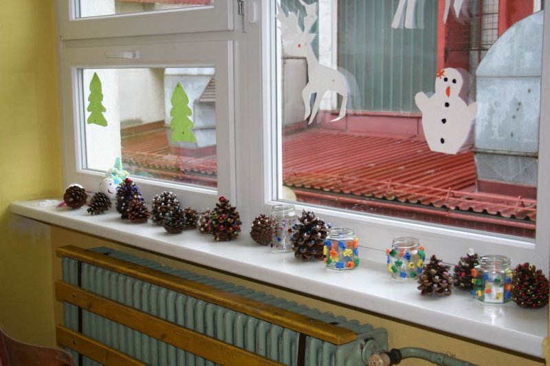 Novoletna okrasitev šole