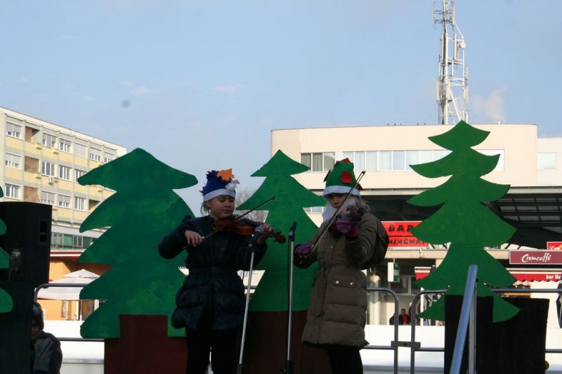 Navihanci v veselem decembru