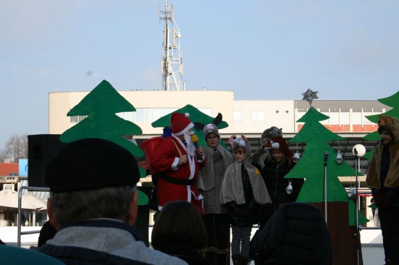 Navihanci v veselem decembru