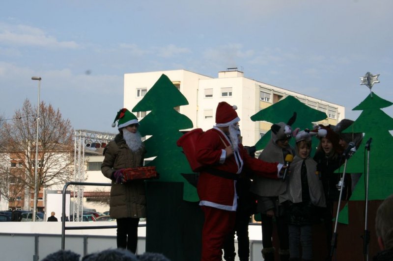 Navihanci v veselem decembru