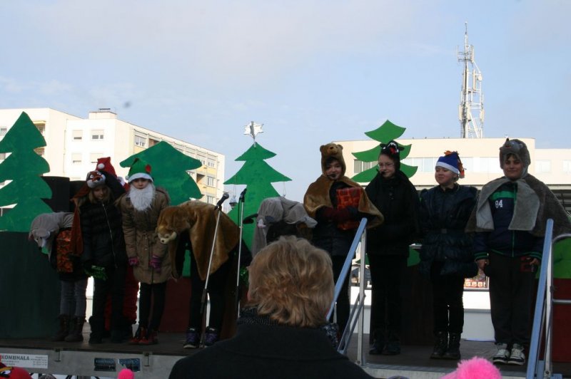 Navihanci v veselem decembru