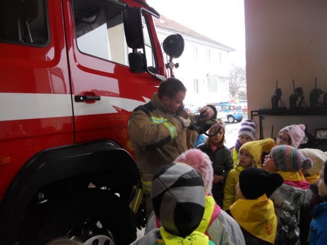 Prvošolčki na obisku v RECO MS