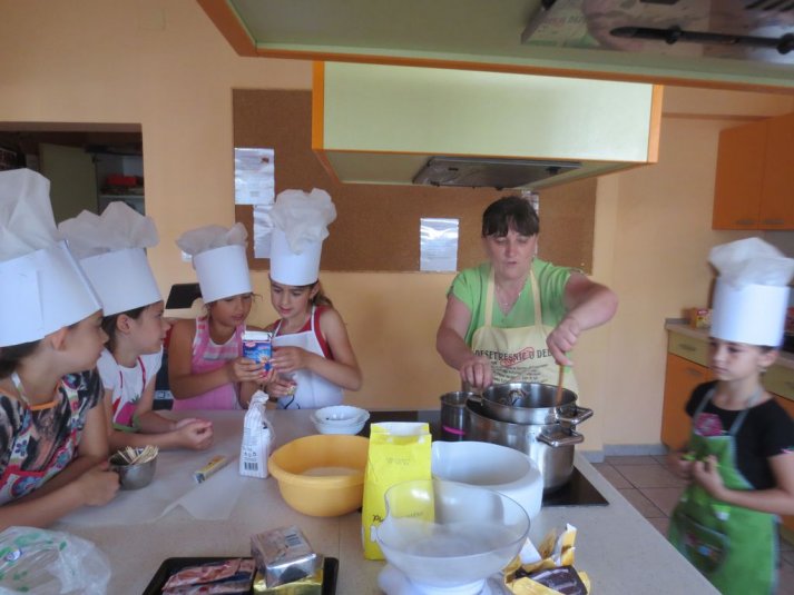 Počitniške ustvarjalnice 2015