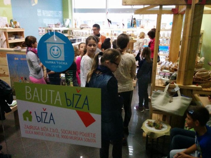 Pekli smo ocvirkove pogače