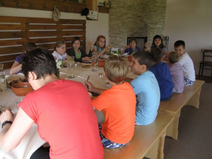 XII. Ekološko raziskovalni tabor Polžek