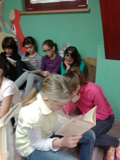 Pravljica nas povezuje