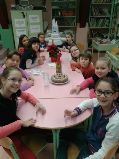 Pravljica nas povezuje