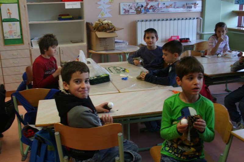 Prednovoletna okrasitev šole