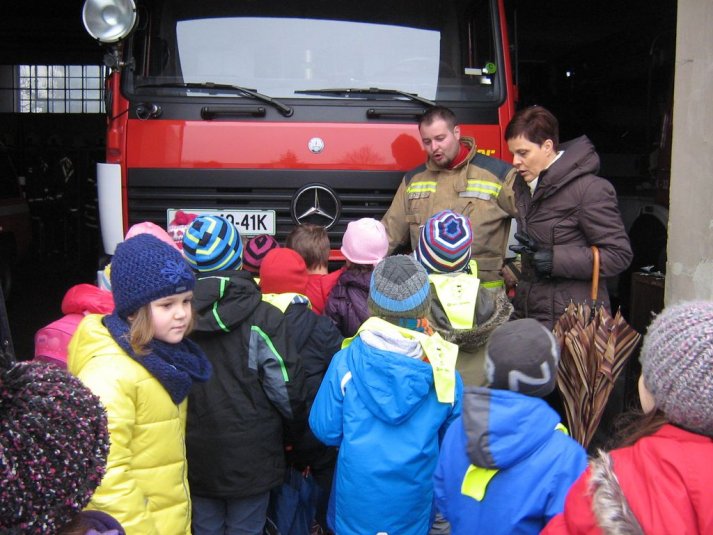 Prvošolčki na obisku RECO MS