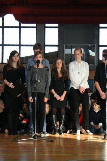 Šolska prireditev v počastitev praznikov