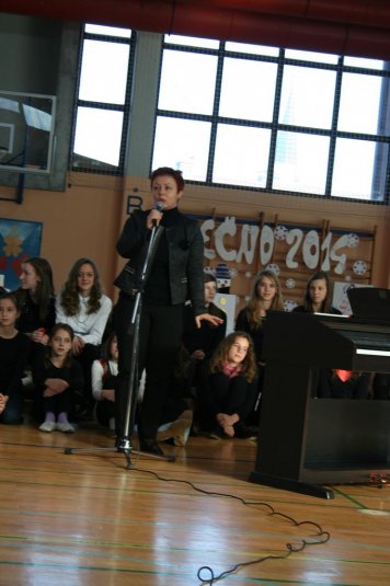 Šolska prireditev v počastitev praznikov