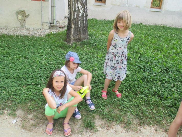 Sprehod po parku danes in nekoč