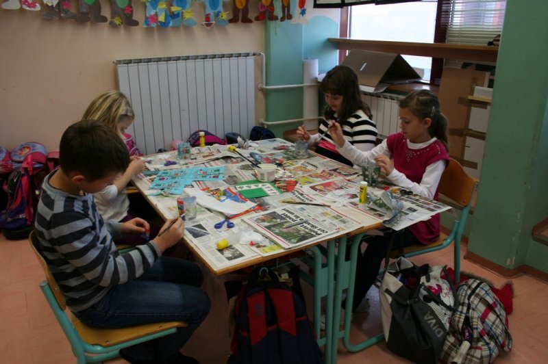 TD - Novoletna okrasitev šole