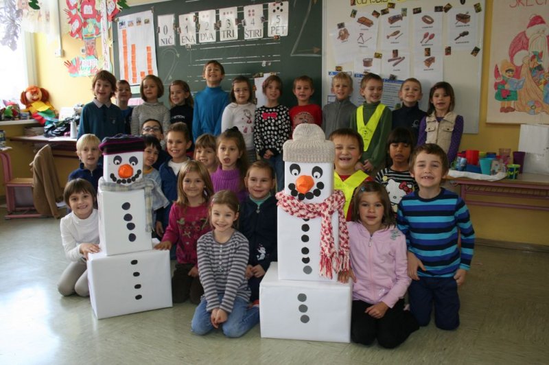 TD - Novoletna okrasitev šole