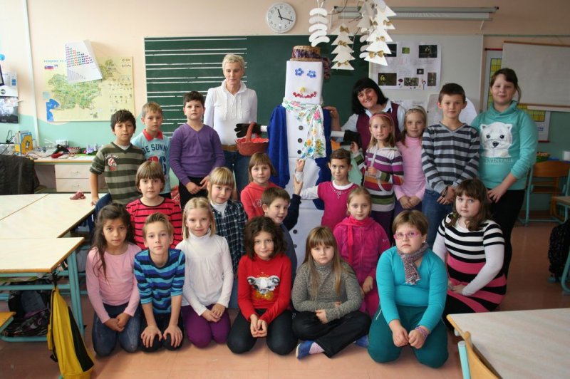 TD - Novoletna okrasitev šole