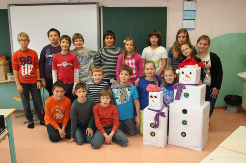 TD - Novoletna okrasitev šole