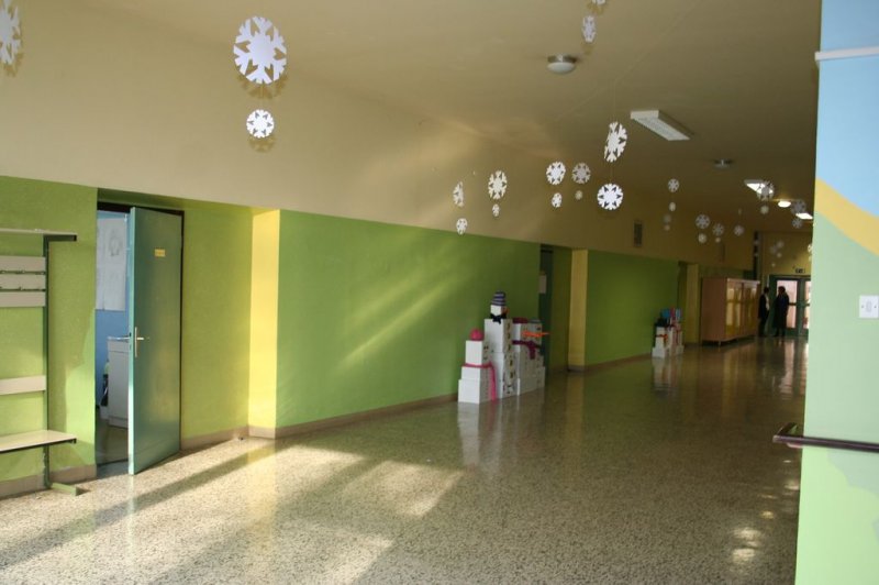 TD - Novoletna okrasitev šole